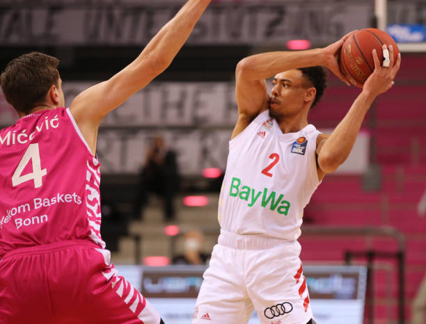 对决不仅展 对决不仅展